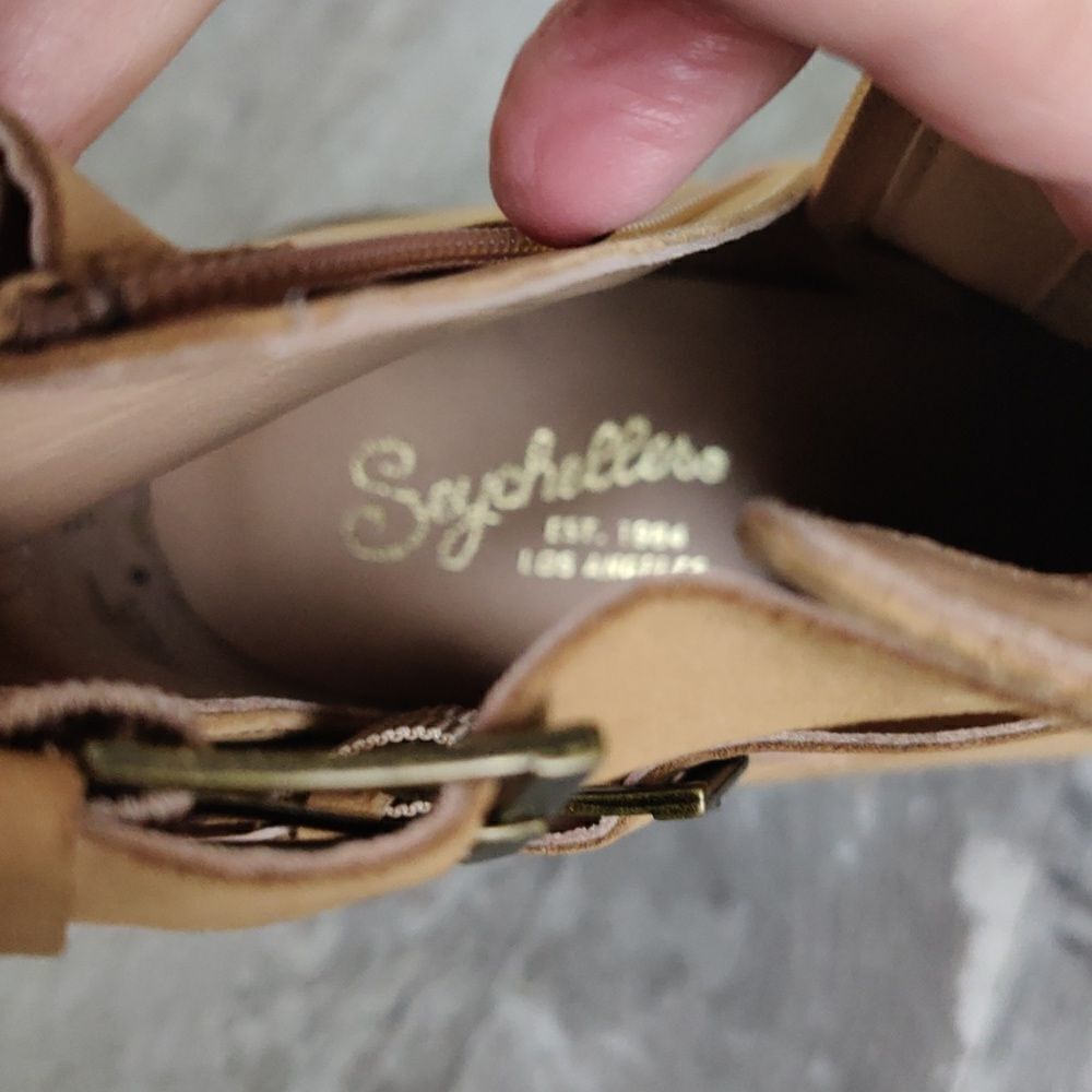 NWOB Seychelles Give it a Whirl buckle booties - Picture 5 of 9